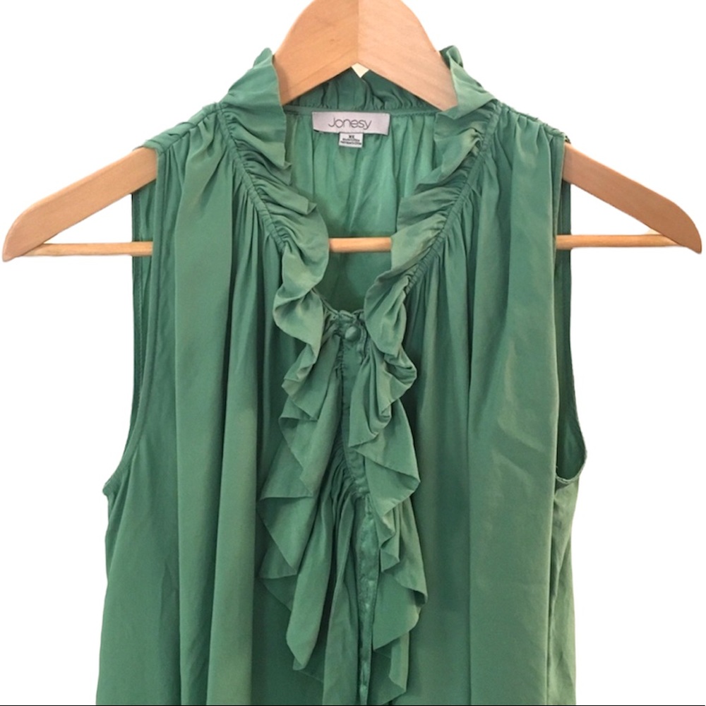 Victorian Collar Silk Top - Picture 3 of 3